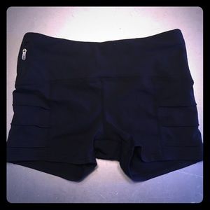 Oiselle Portman Shorts